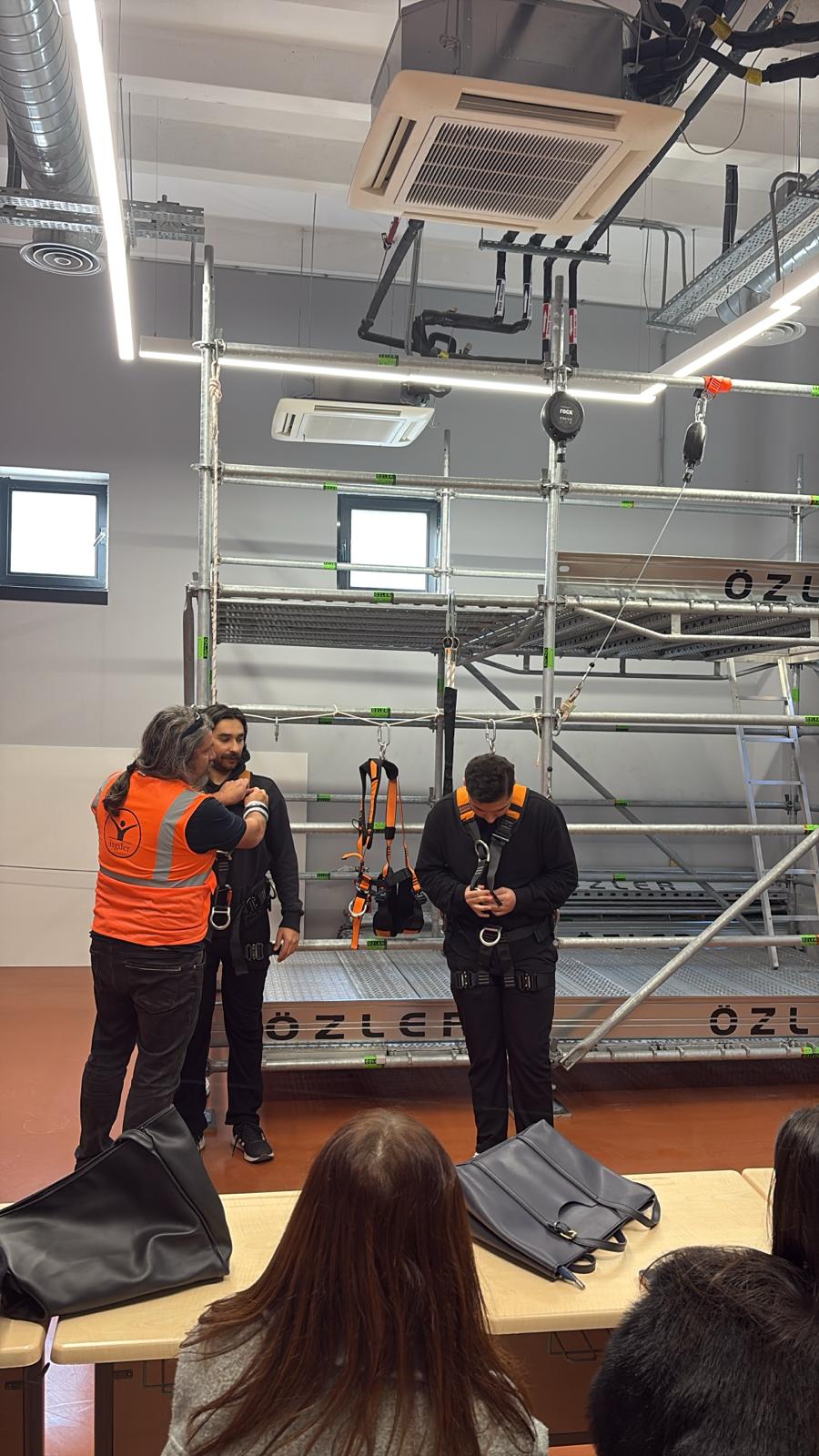 WhatsApp Image 2025-12-16 at 10.47.38.jpeg (203 KB)