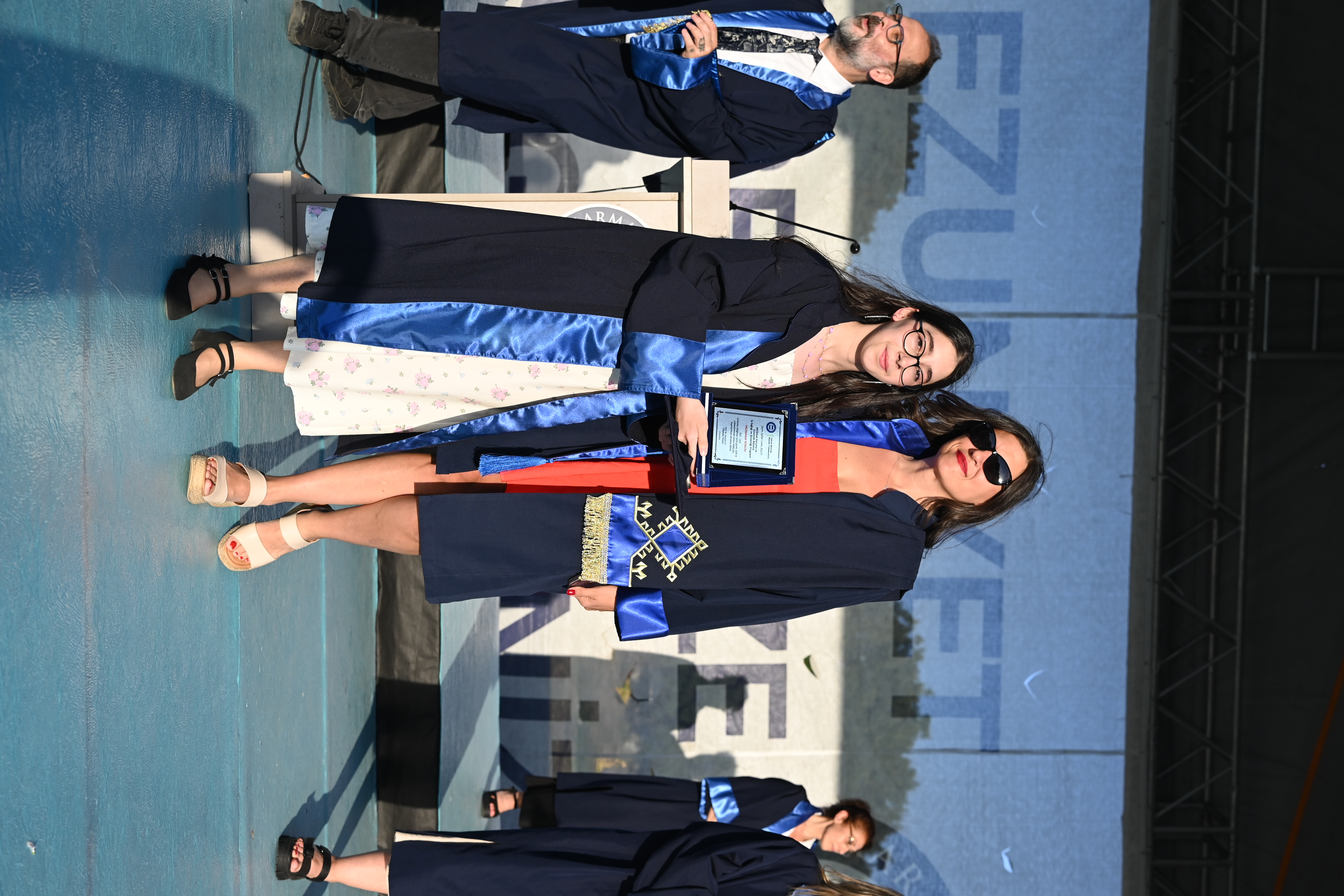 DSC_9713.JPG (4.86 MB)