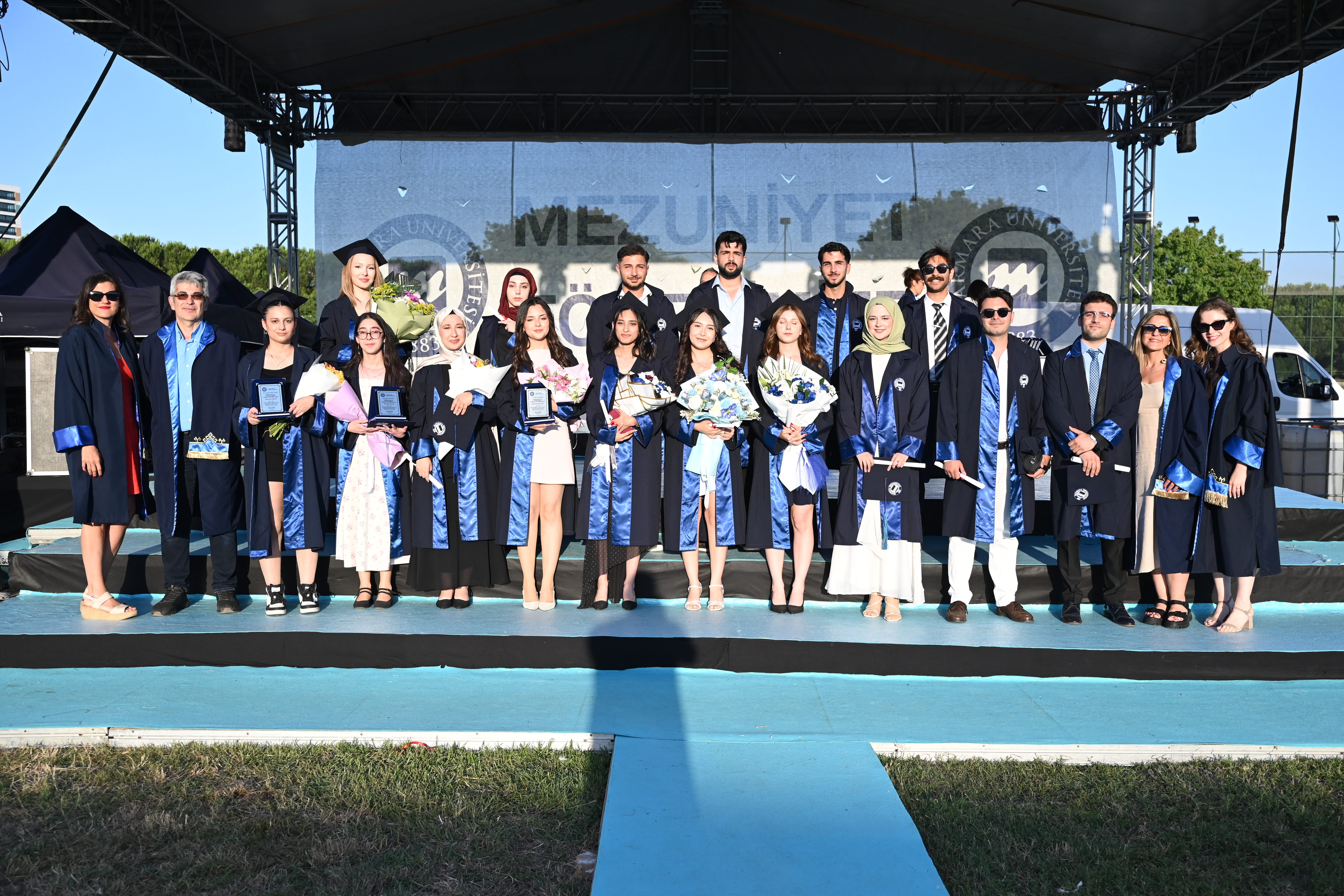 DSC_9740.JPG (6.22 MB)
